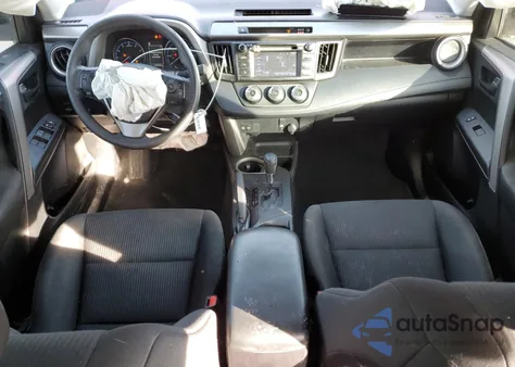 2017 Toyota Rav4 Le z USA, uszkodzony, nr VIN 2T3ZFREV3HW344508